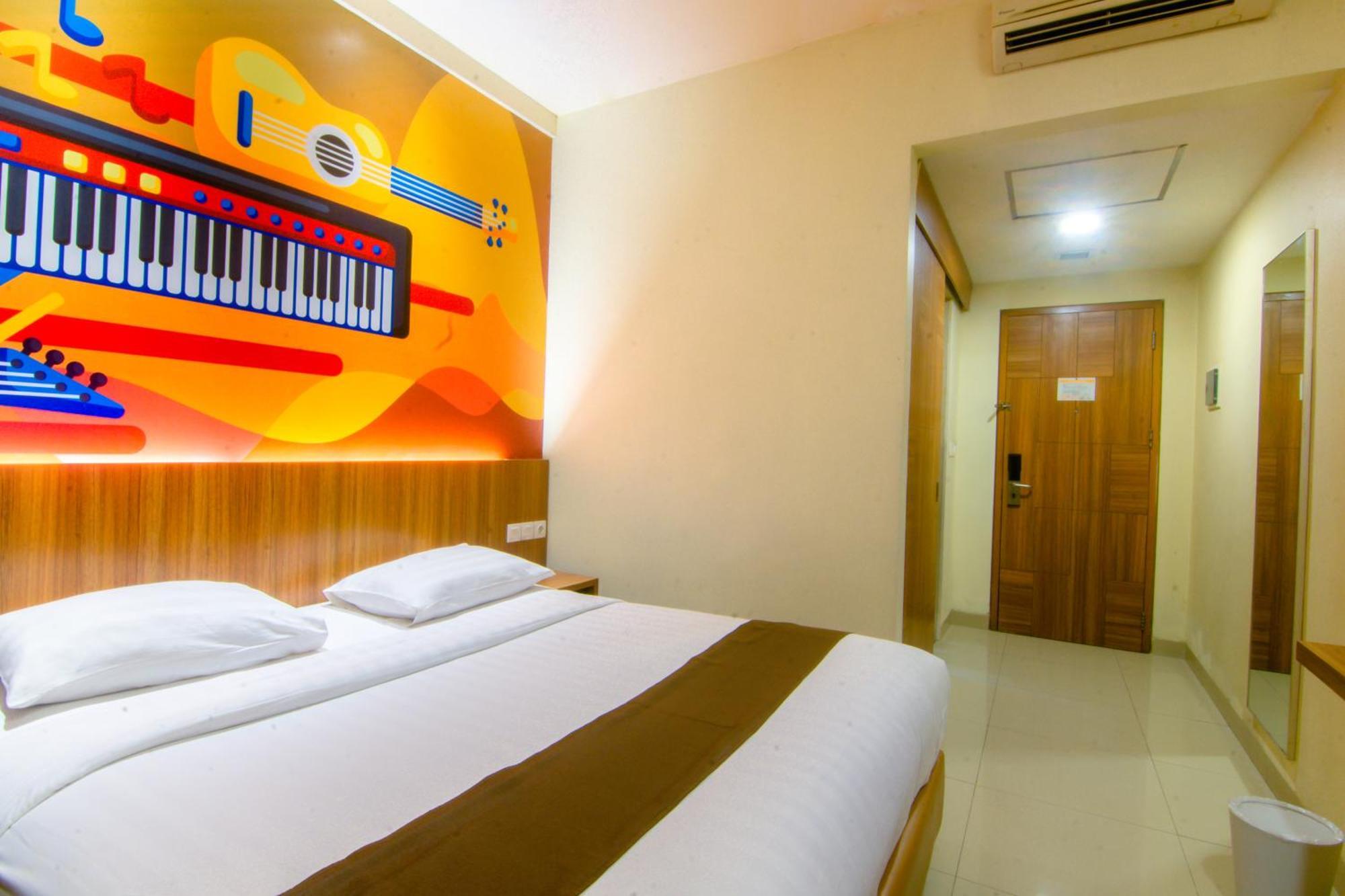 Front One Hotel Purwodadi Purwodadi  Exterior foto